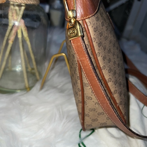 GUCCI Vintage Micro GG Monogram Shoulder Bag w/ Dust Bag🤎 - Picture 10 of 14